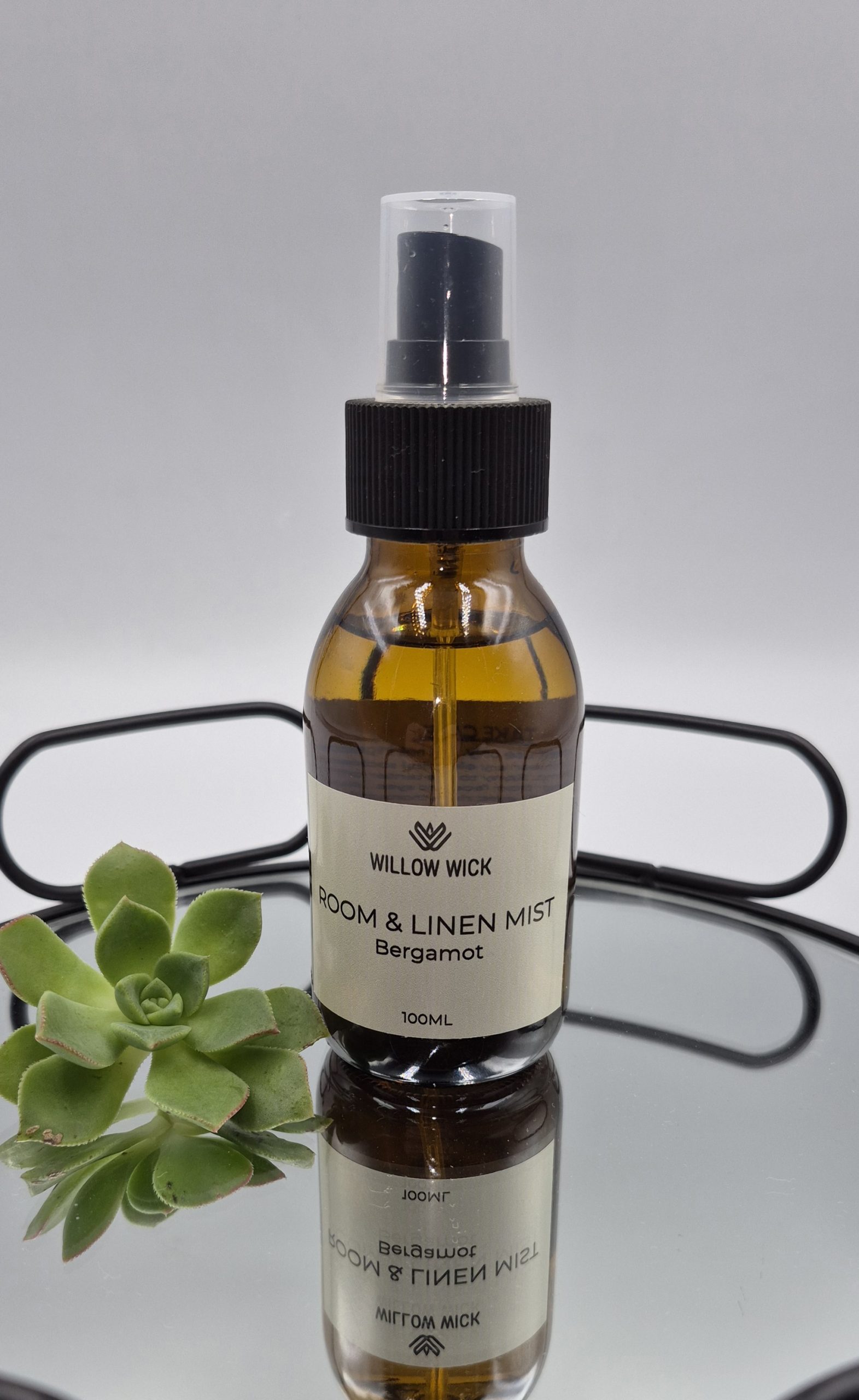Willow Wick Bergamot Room and Linen Mist in a 100ml amber glass bottle for refreshing rooms, bedding and linen.